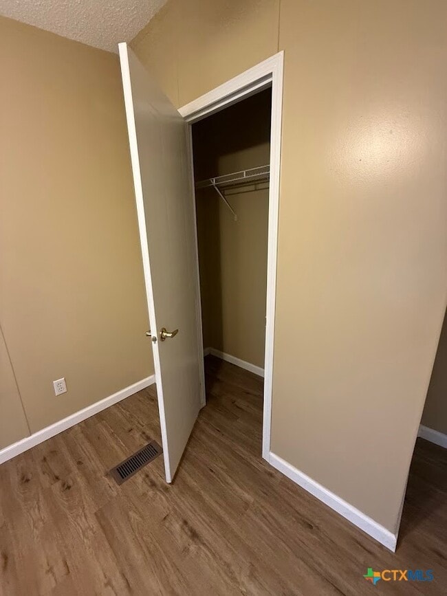 property at 136 Sonnyland Dr