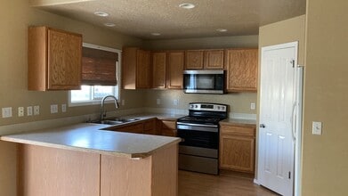 11744 W Crested Butte Ave in Nampa, ID - Building Photo - Building Photo