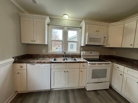 6325 MacBeth Ct in Richmond, VA - Building Photo