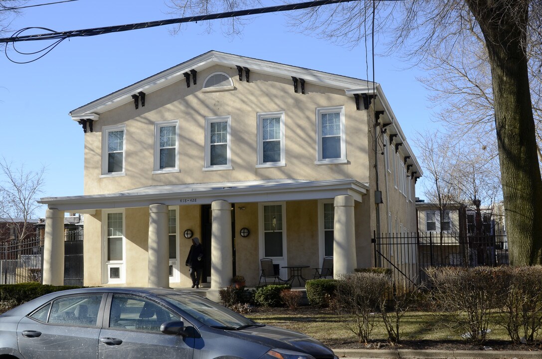 418-428 N Preston St in Philadelphia, PA - Foto de edificio