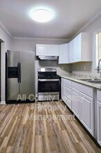 917 S Indian Creek Dr in Stone Mountain, GA - Building Photo - Building Photo