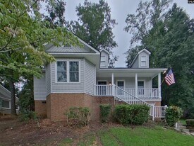 204 Kemsing Rd in Columbia, SC - Building Photo
