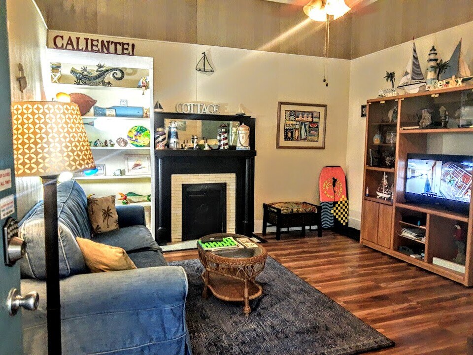 820 Richmond St, Unit RICH B in Brunswick, GA - Building Photo