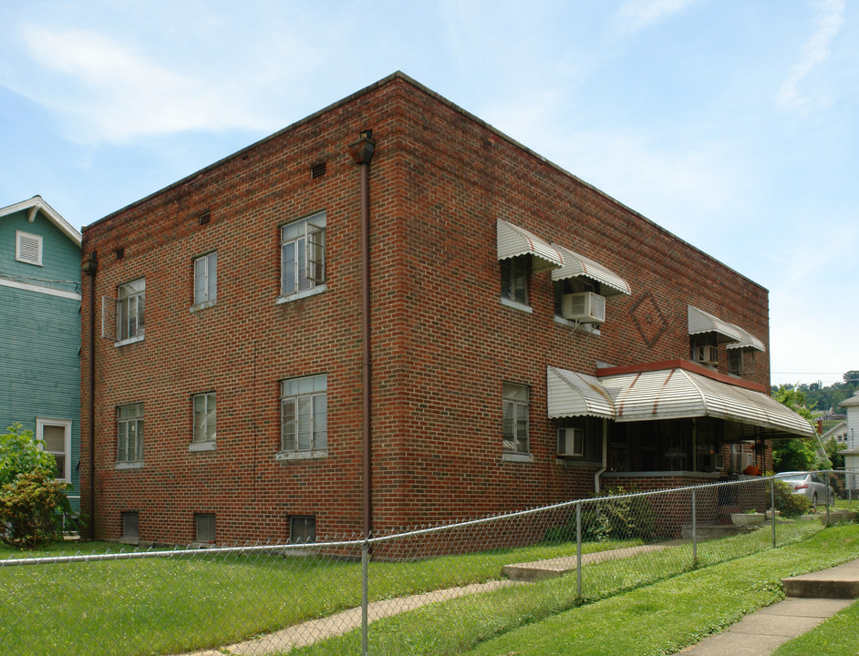 603 Grant St in Charleston, WV - Foto de edificio