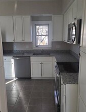 51 Mt Vernon St-Unit -4 in Melrose, MA - Building Photo - Building Photo