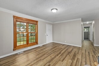 540 Humes Ln in Florissant, MO - Foto de edificio - Building Photo