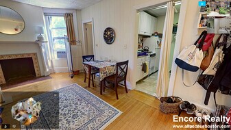 1063 Beacon St, Unit 4 in Brookline, MA - Building Photo