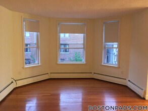 312 Tappan St, Unit 5 in Brookline, MA - Building Photo - Building Photo