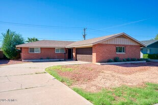 1881 E Concorda Dr in Tempe, AZ - Building Photo