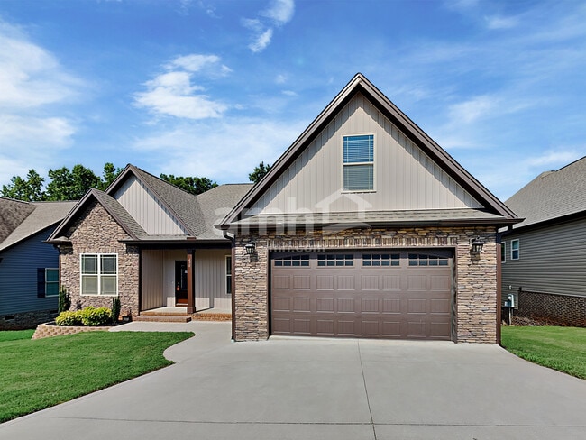 property at 430 Risen Star Dr
