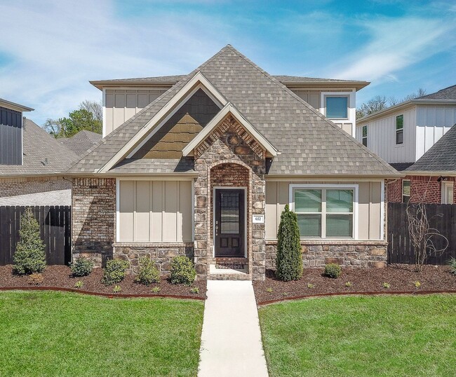 property at 652 N Malbec Rd