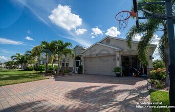 2626 Corona Ln in Cape Coral, FL - Building Photo - Building Photo