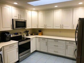 6102 SE Landing Way, Unit 13 in Stuart, FL - Building Photo - Building Photo