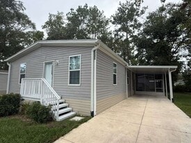 2885 Kingswood Cir in Brooksville, FL - Building Photo