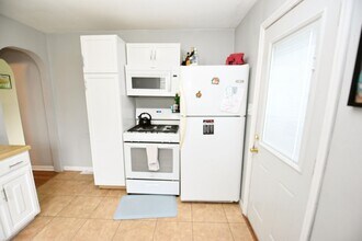 2320 Milburn Blvd in Mishawaka, IN - Building Photo - Building Photo