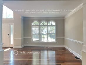 6822 Elmstone Dr in Charlotte, NC - Foto de edificio - Building Photo
