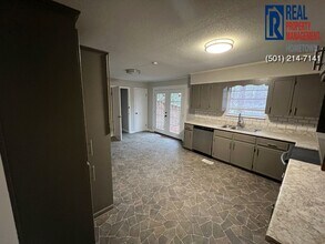 6901 Archwood Dr in Little Rock, AR - Building Photo - Building Photo