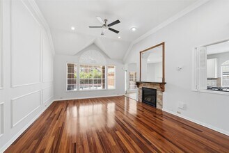 4003 Bountiful Crest Ln in Sugar Land, TX - Building Photo - Building Photo