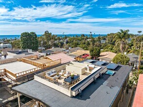 205 W Avenida San Antonio in San Clemente, CA - Building Photo - Building Photo