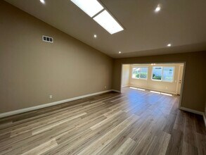 33227 Village 33 in Camarillo, CA - Building Photo - Building Photo