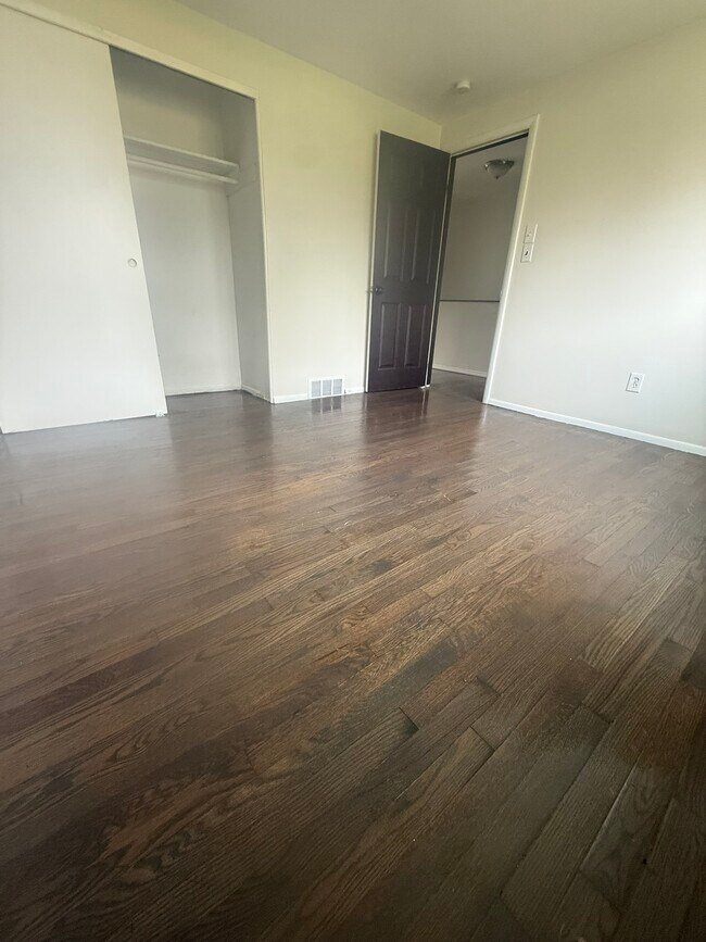 200 N Christine Cir in Mount Clemens, MI - Building Photo - Building Photo