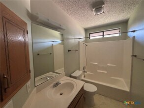 309 Spur Dr in Victoria, TX - Building Photo - Building Photo