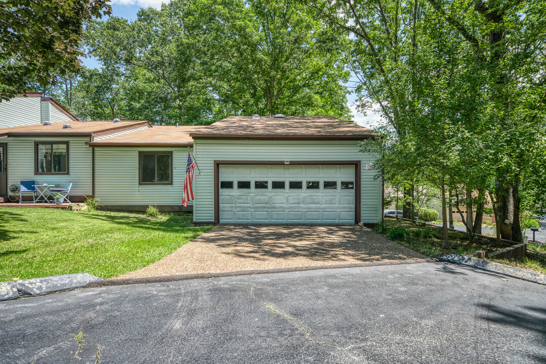 30 Woodland Terrace in Crossville, TN - Building Photo