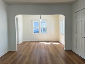 3708 St Andrews Pl in Los Angeles, CA - Building Photo - Building Photo