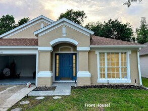 5023 Quadrangle Ct in Wesley Chapel, FL - Building Photo - Building Photo