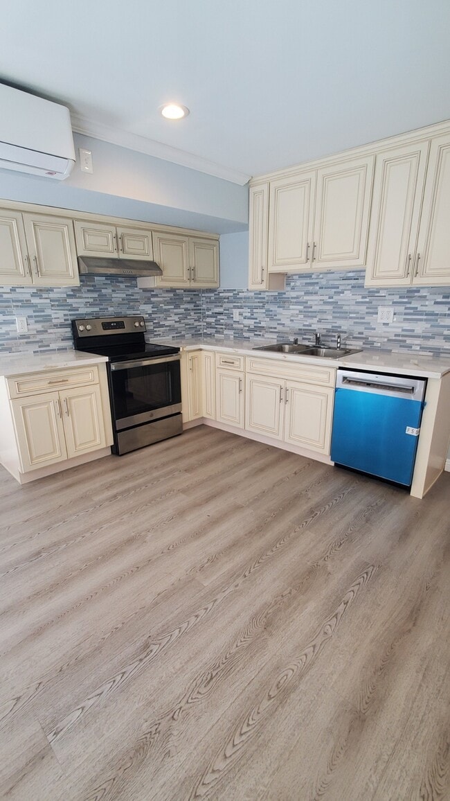 property at 21215-21212 De La Guerra St