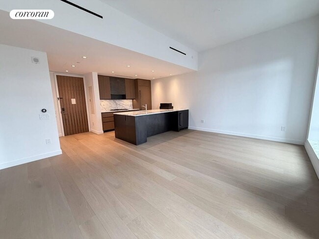 555 W 22nd St in New York, NY - Building Photo - Building Photo