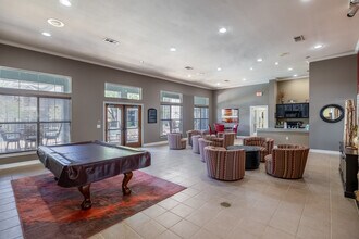 Mayfield Park Apartments in Arlington, TX - Foto de edificio - Interior Photo