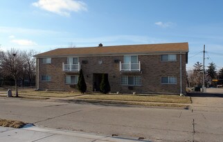 16180 Aurora Ave in Eastpointe, MI - Building Photo