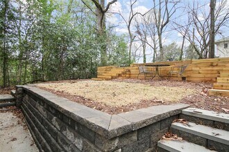 940 St Charles Ave NE in Atlanta, GA - Building Photo - Building Photo