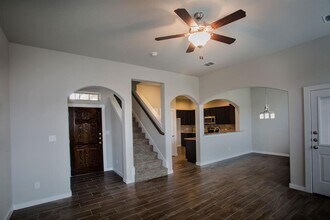 125 Lakeview Ct in Kyle, TX - Building Photo - Building Photo