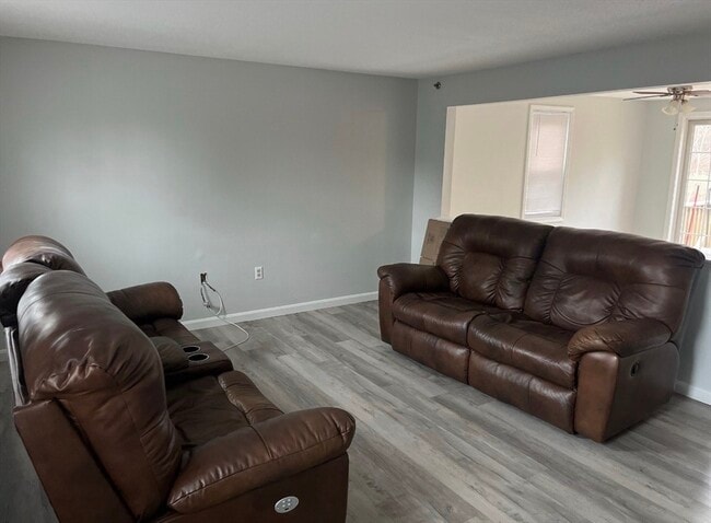 31 Lantern Ln in Dracut, MA - Building Photo - Building Photo