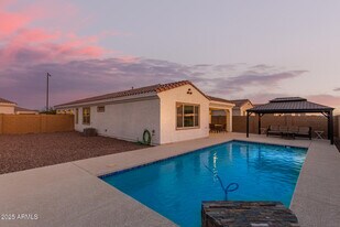 332 S 202nd Ln in Buckeye, AZ - Building Photo