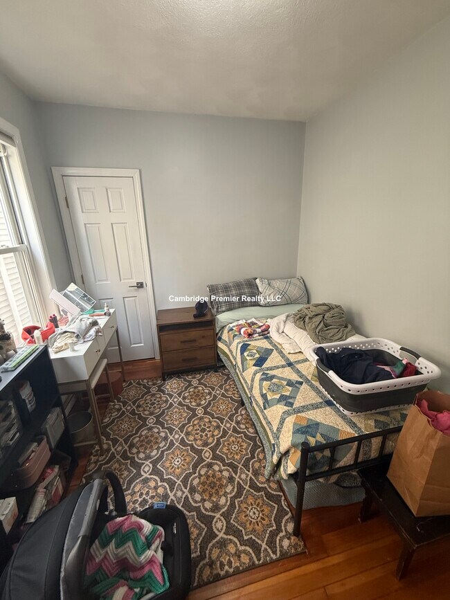 11 Partridge Ave, Unit 1 in Somerville, MA - Building Photo - Building Photo