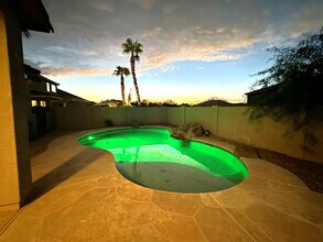 1812 E Beverly Rd in Phoenix, AZ - Building Photo - Building Photo