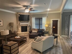 5224 Old Israel Rd, Unit 5636-2 in Livingston, TX - Building Photo - Building Photo