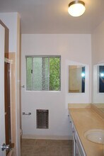 236 S Mentor Ave in Pasadena, CA - Building Photo - Building Photo