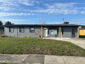 3782 Catalina Dr in Cocoa, FL - Building Photo