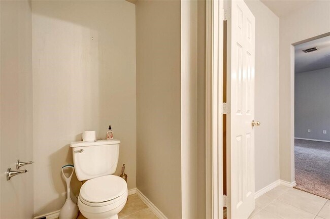 property at 1718 Redwing Cove Dr