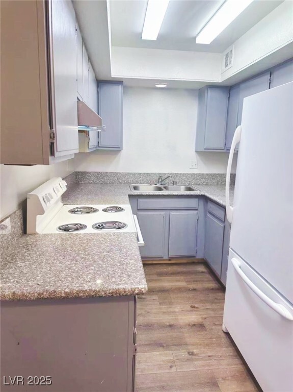 property at 2792 Eldora Cir