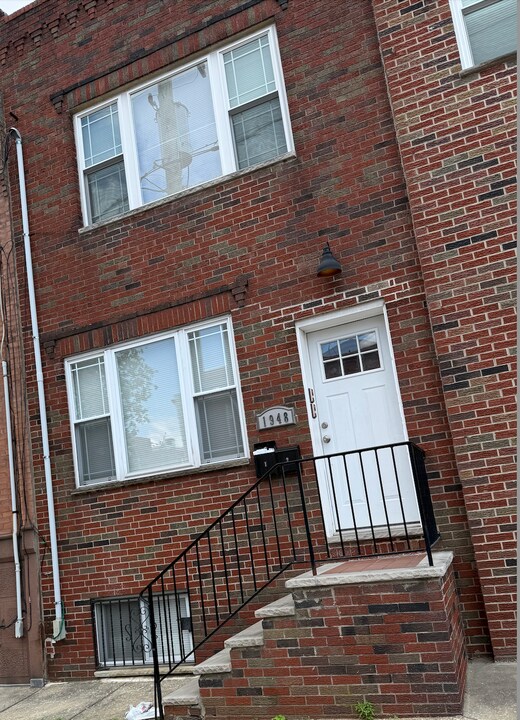 1948 Wolf St, Unit 1 in Philadelphia, PA - Building Photo