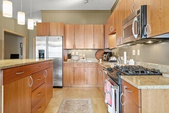 401 N 2nd St in Minneapolis, MN - Foto de edificio - Building Photo