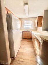 2989 Juniper Hills Blvd in Las Vegas, NV - Building Photo - Building Photo