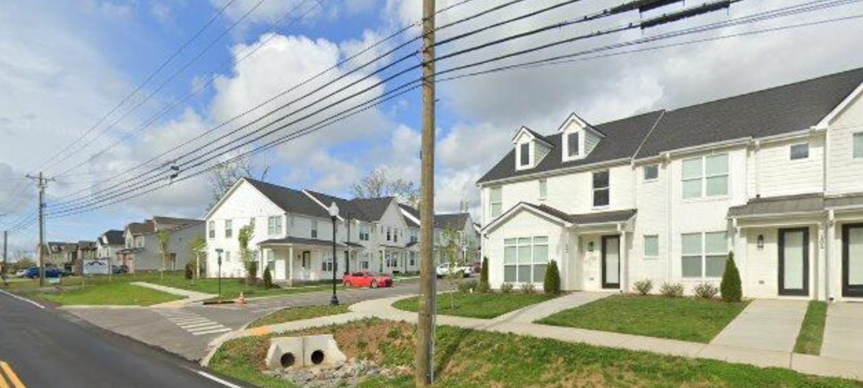 Webb Reserve Townhomes (Units 602-615) in Lebanon, TN - Building Photo