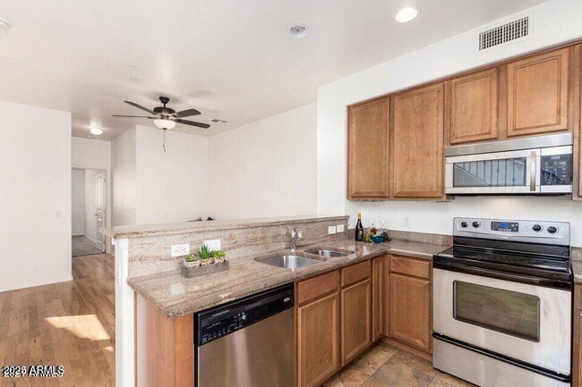 1351 S Sabino Dr in Gilbert, AZ - Building Photo - Building Photo
