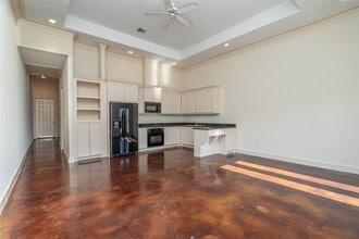 5801 Winsome Ln in Houston, TX - Foto de edificio - Building Photo